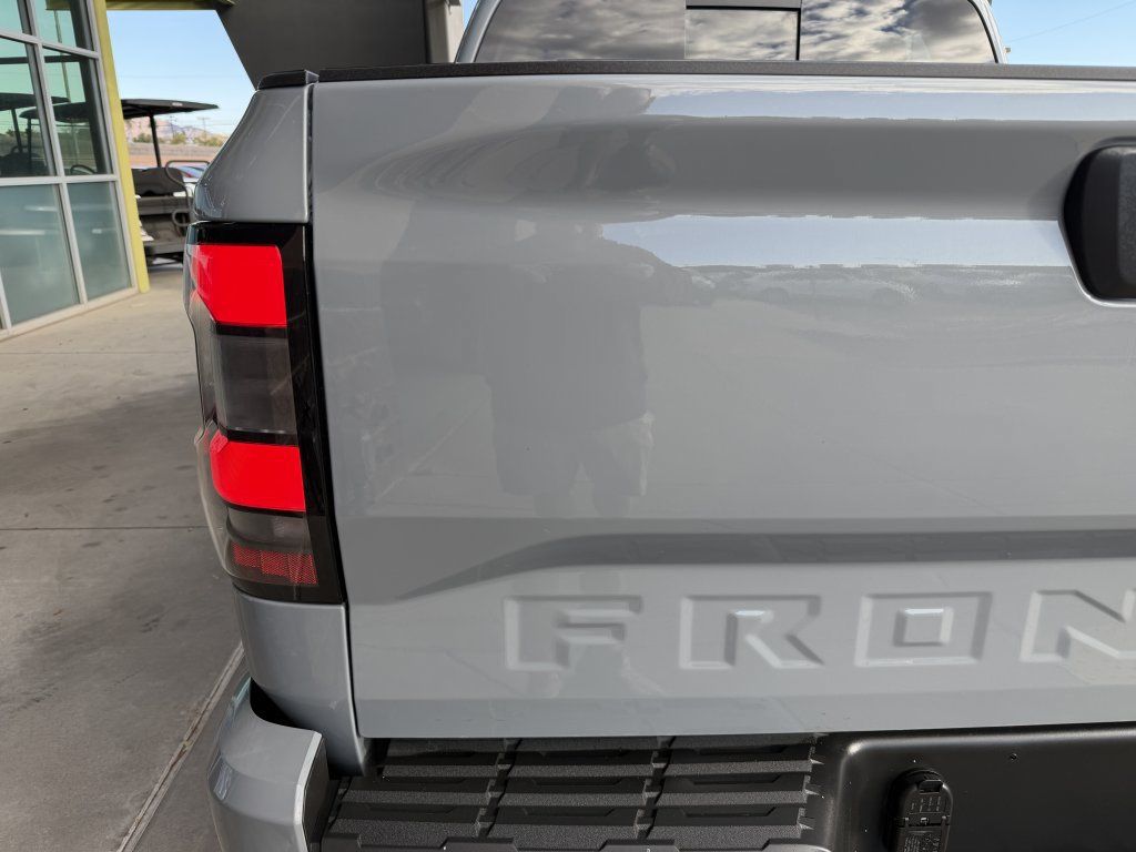 Used 2024 Nissan Frontier PRO-4X w/ Off-Road Protection Package AWD/4WD image 14