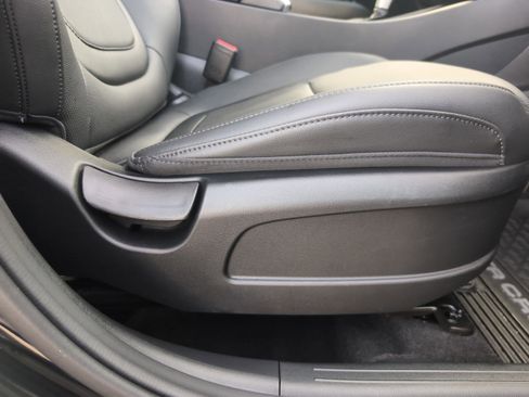 Used 2025 Hyundai Santa Cruz SEL image 23