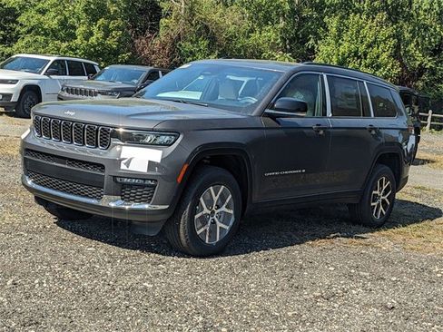 New 2025 Jeep Grand Cherokee L Limited image 5