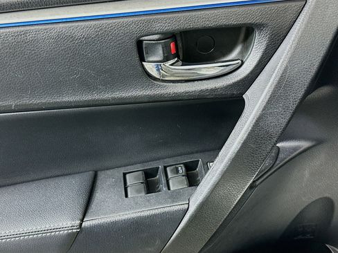 Used 2016 Toyota Corolla S image 15