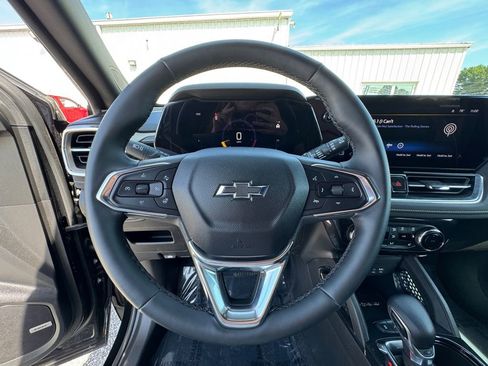 Used 2025 Chevrolet TrailBlazer ACTIV w/ Convenience Package FWD image 21