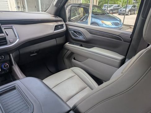 Used 2024 Chevrolet Tahoe LT RWD image 16