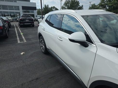 Used 2023 Buick Envision Essence AWD/4WD image 6