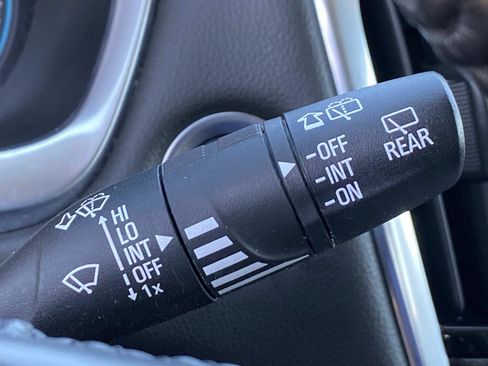 Used 2019 Chevrolet Traverse Premier AWD/4WD image 19