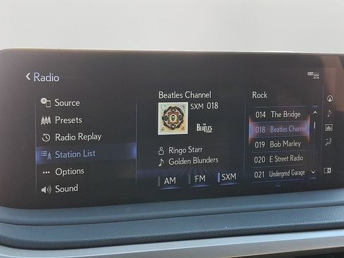 Used 2020 Lexus RX 350L Premium w/ Premium Package image 19