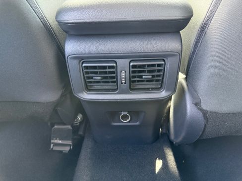 Certified 2025 Toyota RAV4 LE AWD/4WD image 30