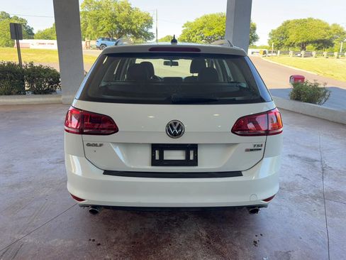 Used 2017 Volkswagen Golf S AWD/4WD image 5