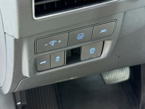 Used 2023 Hyundai Sonata SEL image 9