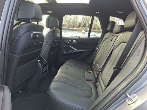 Used 2025 BMW X5 M60i AWD/4WD image 10