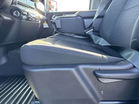 New 2026 GMC Sierra 2500 SLE AWD/4WD image 14
