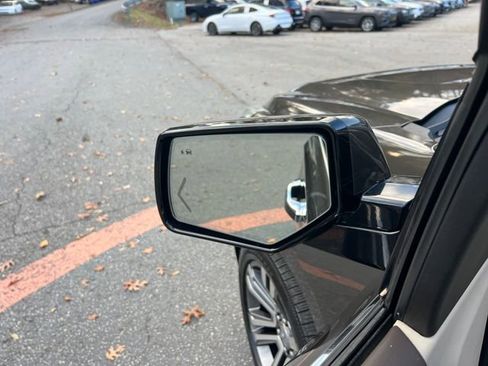 Used 2020 GMC Yukon Denali w/ Denali Ultimate Package image 13