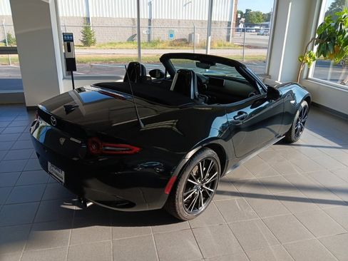 New 2025 MAZDA MX-5 Miata Grand Touring w/ Weather Package image 4