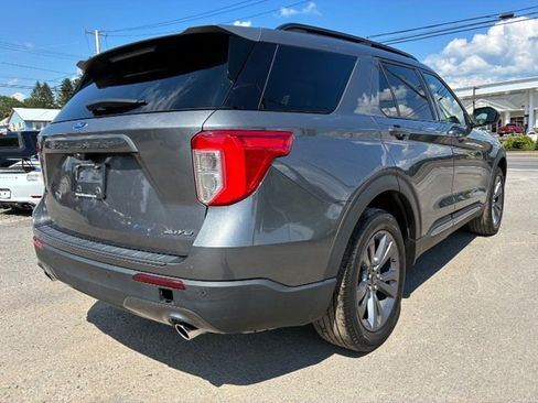 Used 2022 Ford Explorer XLT w/ Equipment Group 202A AWD/4WD image 5