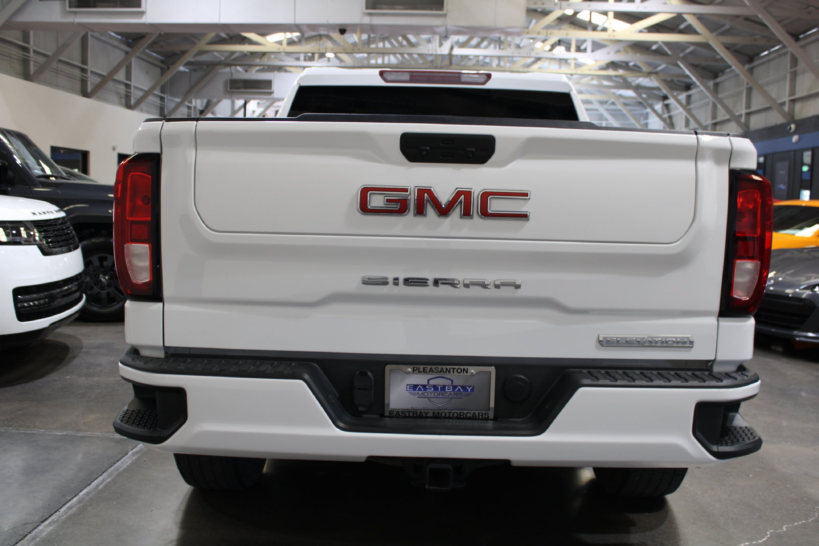 Used 2021 GMC Sierra 1500 Elevation AWD/4WD image 9