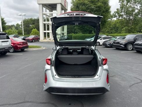 Used 2021 Toyota Prius Prime LE FWD image 9