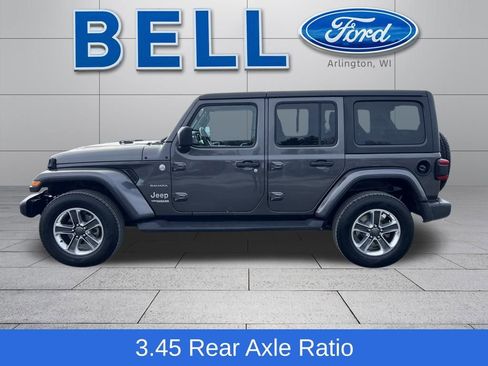 Used 2018 Jeep Wrangler Unlimited Sahara image 7