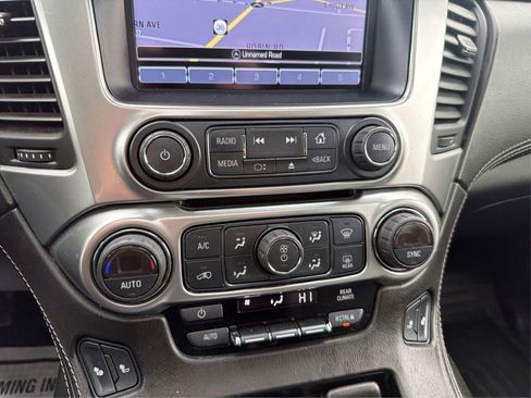 Used 2018 Chevrolet Suburban LT w/ Luxury Package AWD/4WD image 29