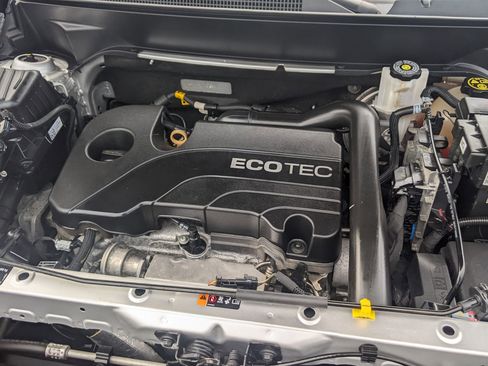 Certified 2021 Chevrolet Equinox LS w/ LS Convenience Package image 34