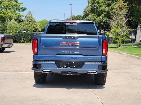 Used 2025 GMC Sierra 1500 Denali w/ Technology Package AWD/4WD image 7