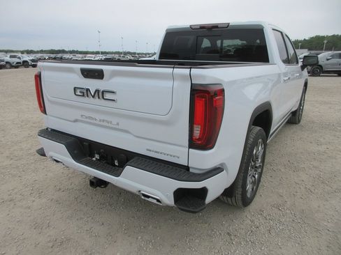 New 2026 GMC Sierra 1500 Denali Ultimate AWD/4WD image 4