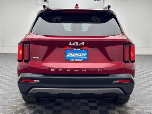 Used 2022 Kia Sorento S w/ Panoramic Sunroof Package AWD/4WD image 9