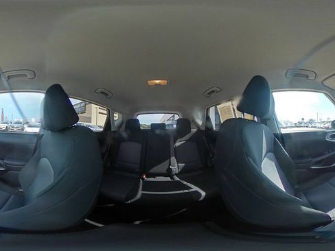 Used 2025 Kia Soul LX w/ LX Technology Package FWD image 40