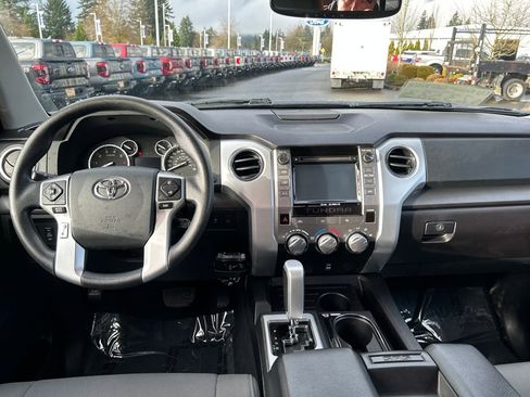 Used 2014 Toyota Tundra SR5 image 6