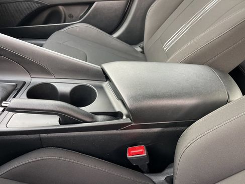 Certified 2025 Hyundai Elantra Sport w/ Cargo Package image 13