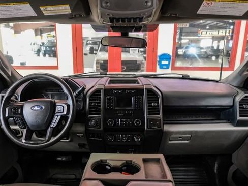 Used 2022 Ford F250 XL w/ Power Equipment Group image 17