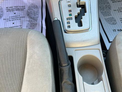 Used 2012 Toyota Corolla LE FWD image 21