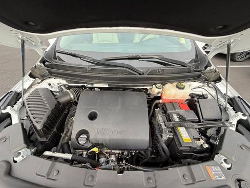 Used 2021 Buick Enclave Essence w/ Sound and Sites Package FWD image 32