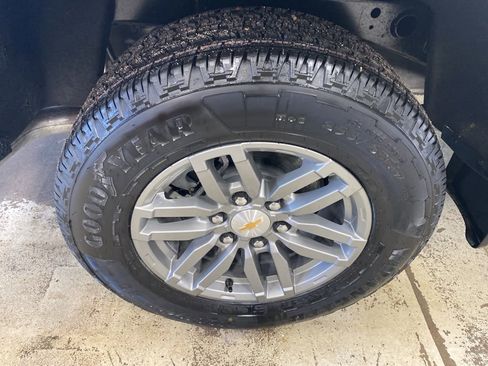 New 2026 Chevrolet Colorado LT image 9