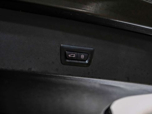 Used 2024 BMW X4 M40i w/ Shadowloine Package image 58