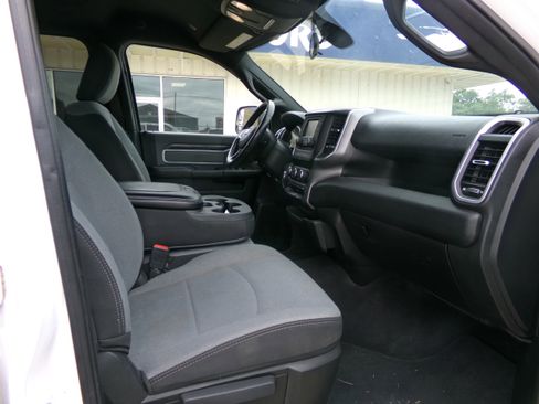 Used 2021 RAM 2500 Big Horn image 11