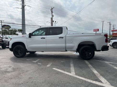 Used 2023 Chevrolet Silverado 1500 Custom Trail Boss AWD/4WD image 3