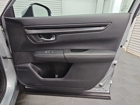 Used 2025 Honda CR-V EX image 37