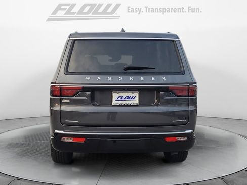 Used 2023 Jeep Wagoneer L Series II w/ Flexible Seating Group image 8