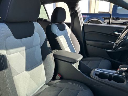 New 2026 Chevrolet Trax RS w/ Sunroof Package image 13