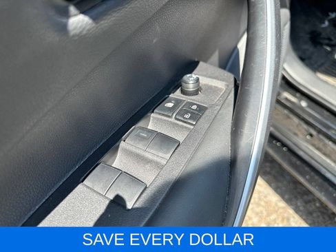 Used 2024 Toyota Corolla SE FWD image 7