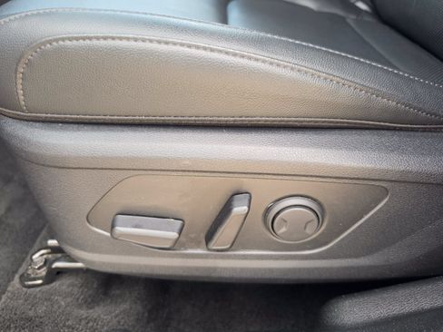 Used 2025 Kia Sportage EX w/ Premium Package FWD image 10