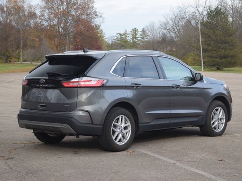 Used 2022 Ford Edge SEL w/ Convenience Package image 24