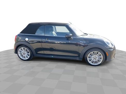 Used 2024 MINI Cooper S FWD image 3