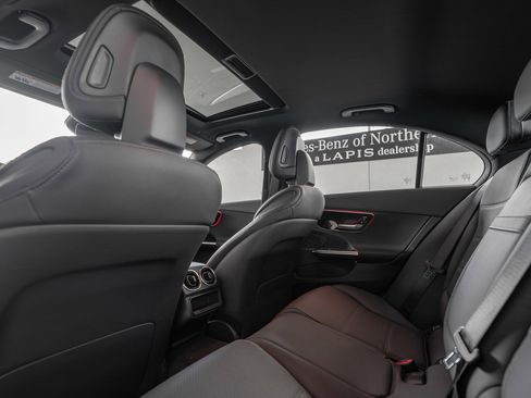 Used 2024 Mercedes-Benz C 300 4MATIC Sedan image 26