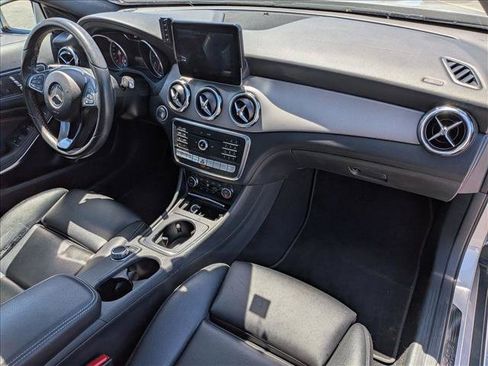Certified 2018 Mercedes-Benz GLA 250 4MATIC image 22