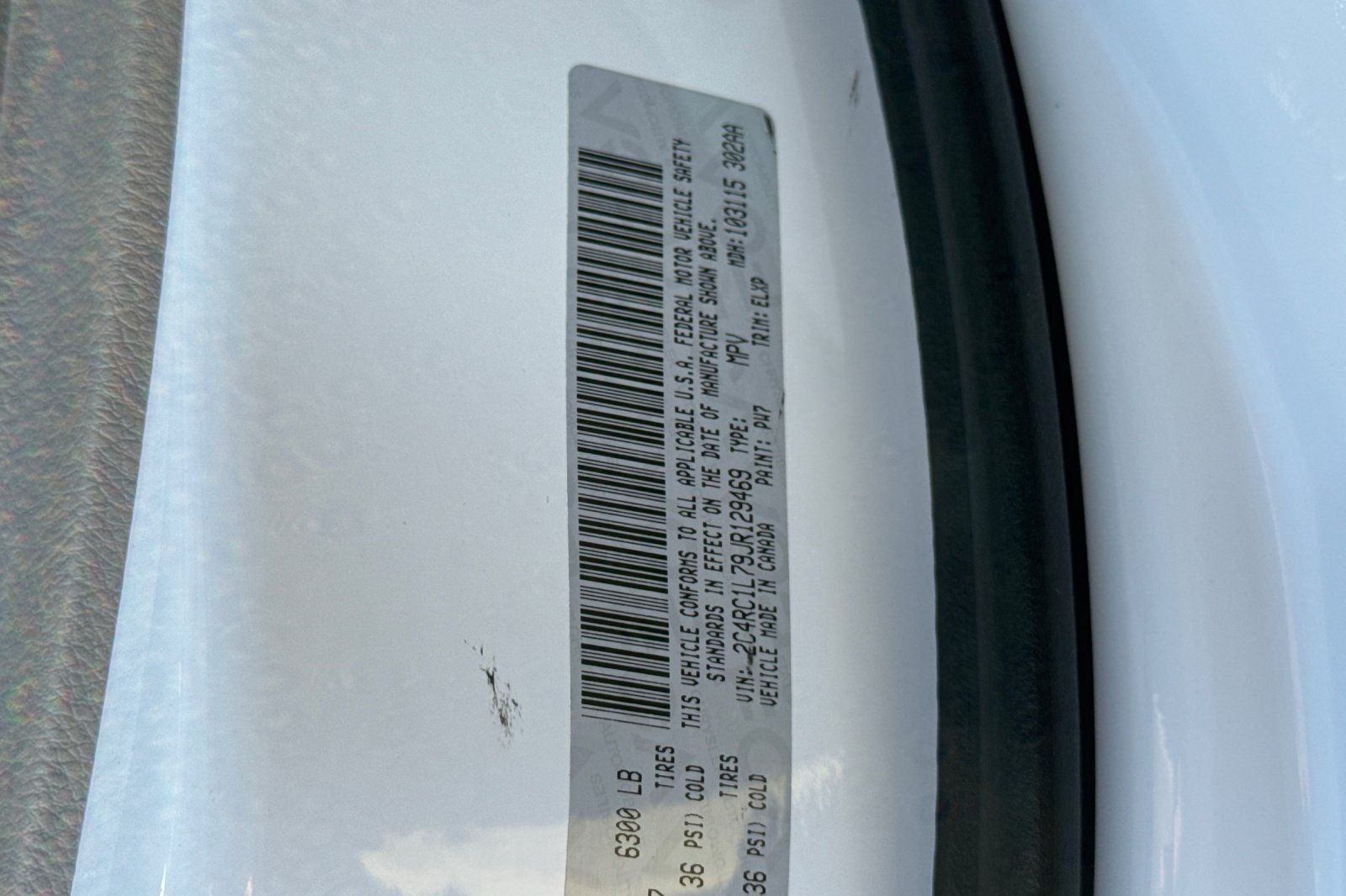 Used 2018 Chrysler Pacifica Touring-L FWD image 54