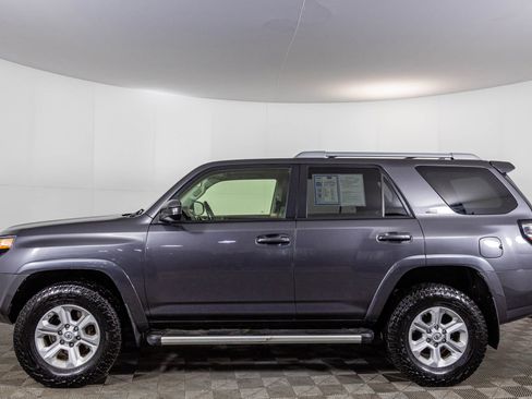 Used 2015 Toyota 4Runner SR5 image 15