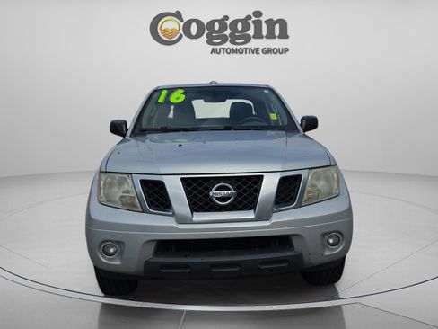 Used 2015 Nissan Frontier Desert Runner RWD image 8