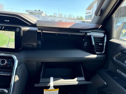 New 2026 GMC Sierra 1500 Denali AWD/4WD image 22