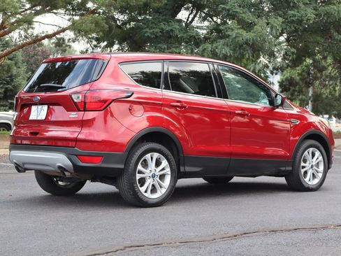 Used 2019 Ford Escape SE AWD/4WD image 5