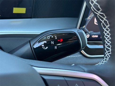 New 2026 Volkswagen Tiguan SE image 38